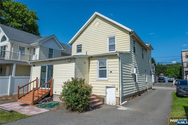 1165 Ringwood Avenue, Ridgewood, NJ 07450