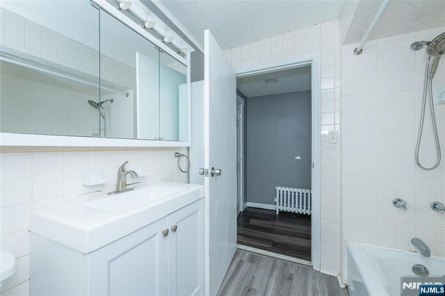 1165 Ringwood Avenue, Ridgewood, NJ 07450