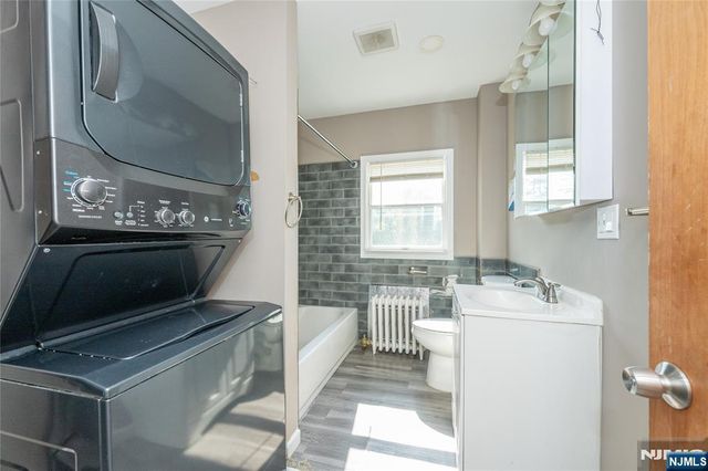 1165 Ringwood Avenue, Ridgewood, NJ 07450