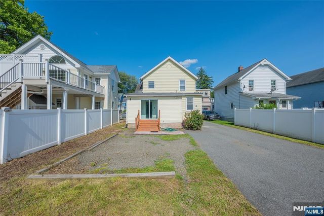 1165 Ringwood Avenue, Ridgewood, NJ 07450
