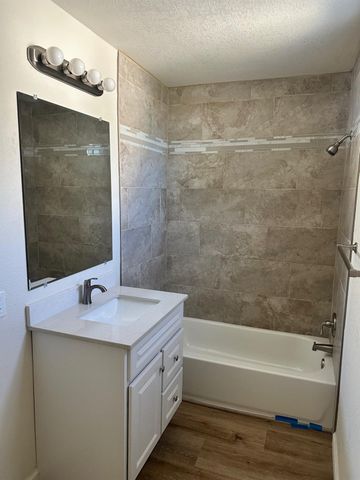 643 N Pilgrim St, Stockton, CA 95205