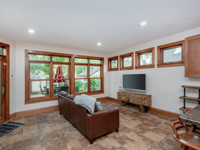 1286 Fairmount Avenue, Saint Paul, MN 55105