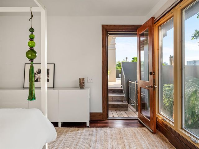 1111 W 12th ST 107, Austin, TX 78703