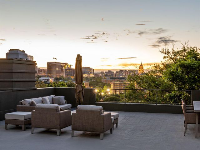 1111 W 12th ST 107, Austin, TX 78703