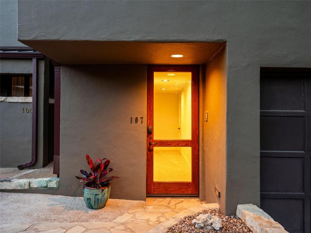 1111 W 12th ST 107, Austin, TX 78703