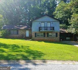 3865 Pointe Bleue Drive, Decatur, GA 30034