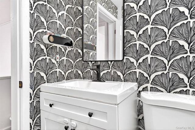 2750 Route 6, Slate Hill, NY 10973