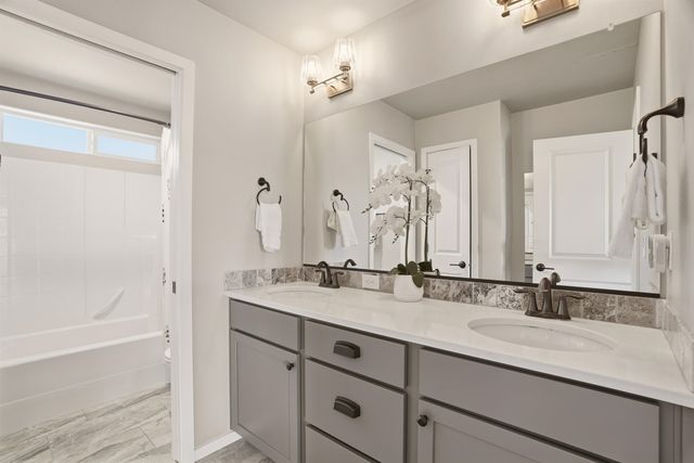 2304 W Summit Pkwy, Spokane, WA 99201