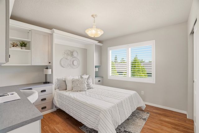 2304 W Summit Pkwy, Spokane, WA 99201