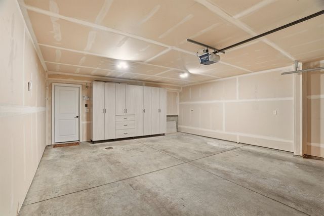 2304 W Summit Pkwy, Spokane, WA 99201