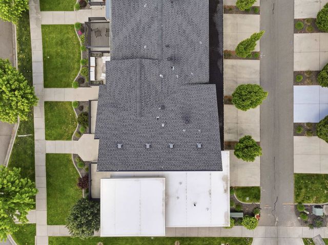 2304 W Summit Pkwy, Spokane, WA 99201