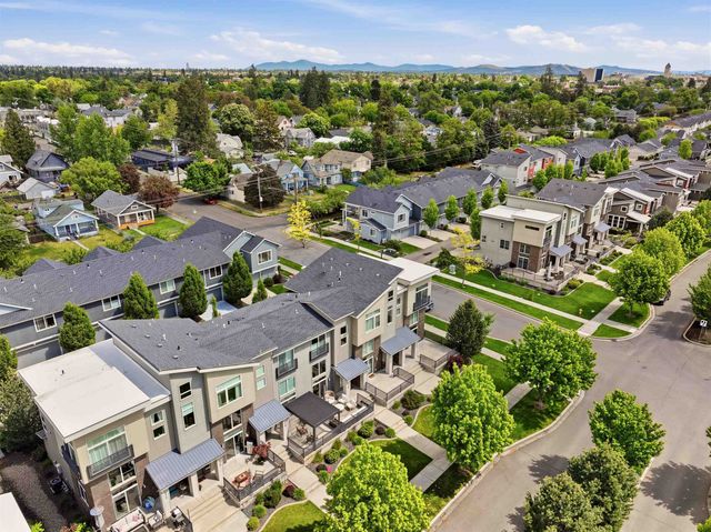 2304 W Summit Pkwy, Spokane, WA 99201