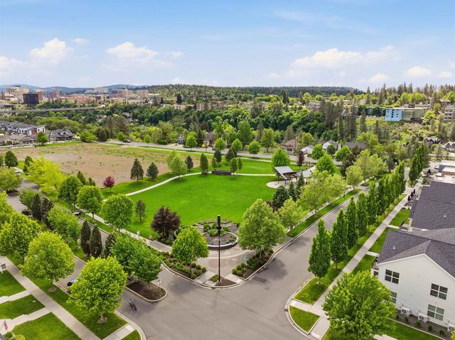 2304 W Summit Pkwy, Spokane, WA 99201