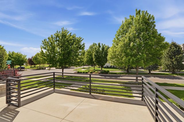 2304 W Summit Pkwy, Spokane, WA 99201