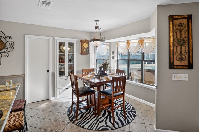 4120 Holbrook Drive, Paris, TX 75462