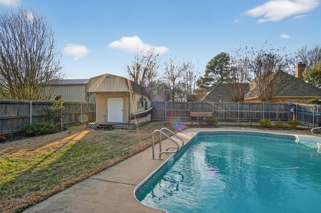 4120 Holbrook Drive, Paris, TX 75462