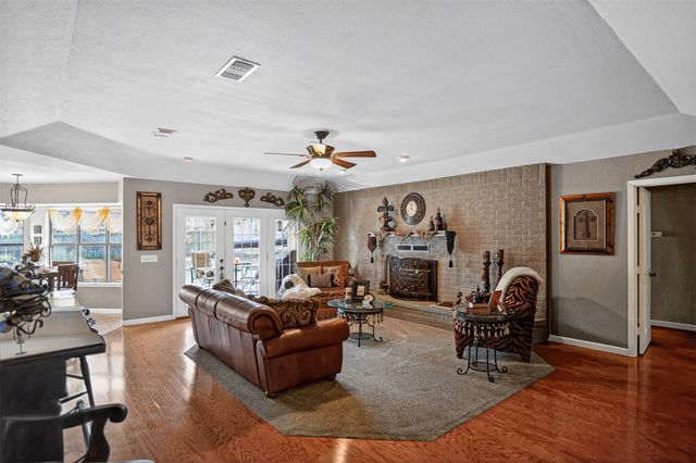 4120 Holbrook Drive, Paris, TX 75462