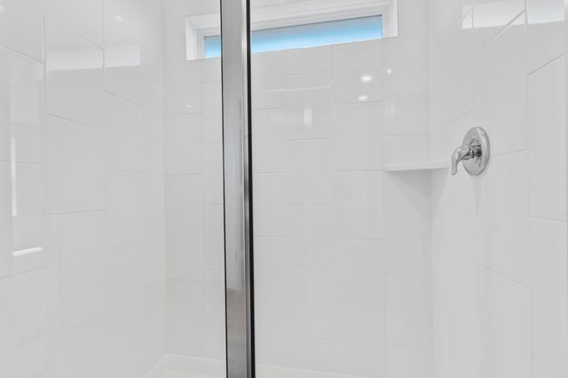 1515 Splashing Wave, Iowa Colony, TX 77583