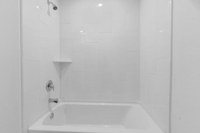 1515 Splashing Wave, Iowa Colony, TX 77583