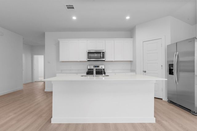 1515 Splashing Wave, Iowa Colony, TX 77583