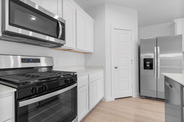 1515 Splashing Wave, Iowa Colony, TX 77583