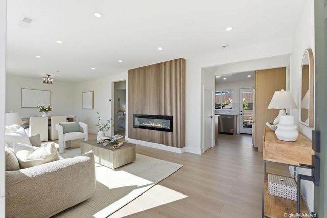 483 Heathcliff Drive, Pacifica, CA 94044