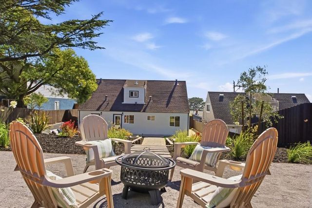 483 Heathcliff Drive, Pacifica, CA 94044