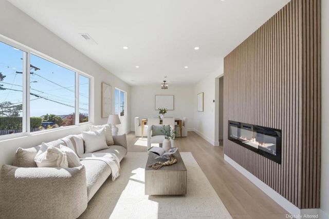 483 Heathcliff Drive, Pacifica, CA 94044