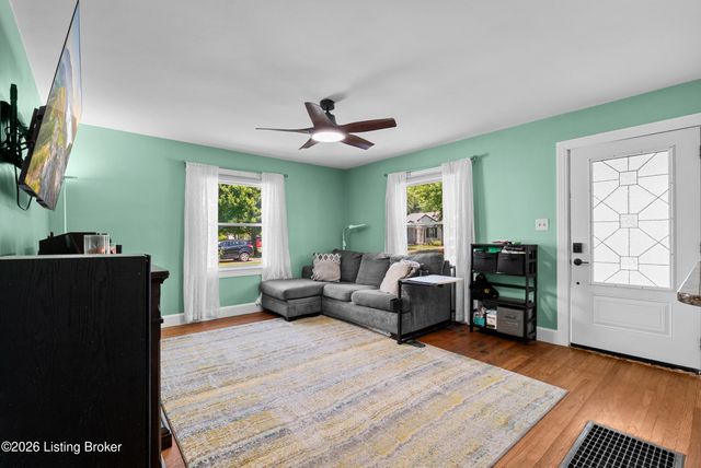 408 Marquette Dr, Louisville, KY 40222