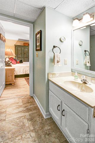 121 Toxaway Views Drive 503, Lake Toxaway, NC 28747