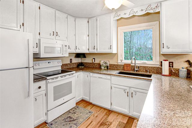 121 Toxaway Views Drive 503, Lake Toxaway, NC 28747