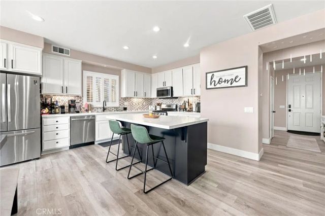 29076 Barcelona Court, Riverside, CA 92555