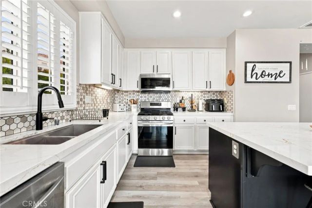 29076 Barcelona Court, Riverside, CA 92555