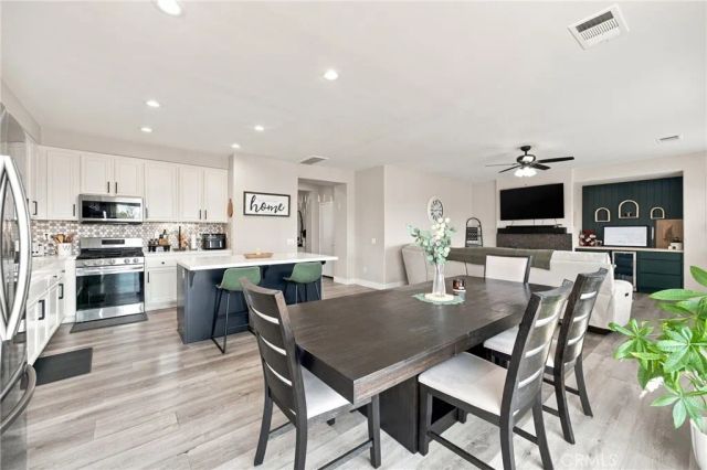 29076 Barcelona Court, Riverside, CA 92555