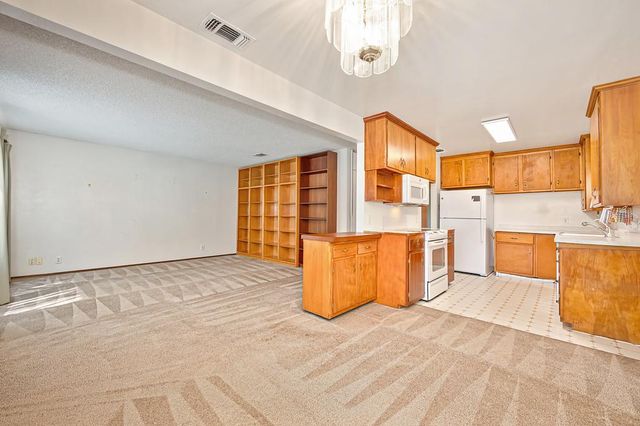 8012 Wonder St, Citrus Heights, CA 95610