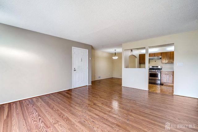 407 Lancaster Court, Piscataway, NJ 08854