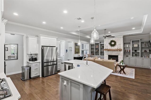 3333 Stoneleigh Road, Bryan, TX 77808