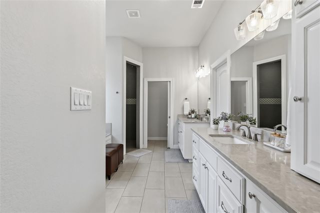 3333 Stoneleigh Road, Bryan, TX 77808