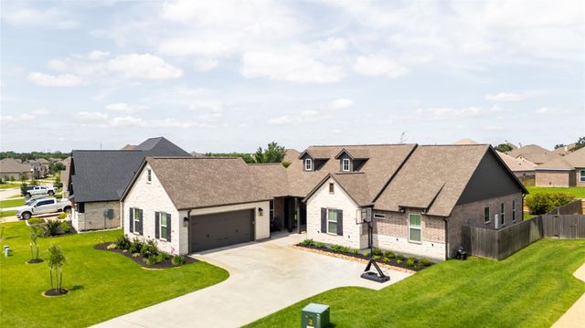 3333 Stoneleigh Road, Bryan, TX 77808