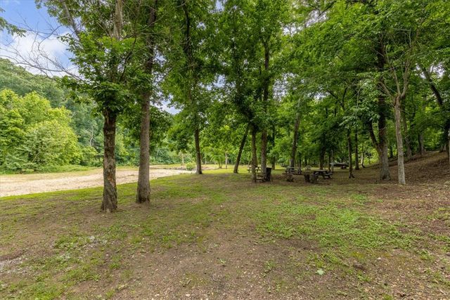 16123 Fruitwood Road, Gravette, AR 72736