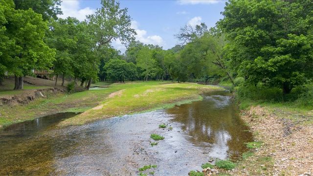 16123 Fruitwood Road, Gravette, AR 72736