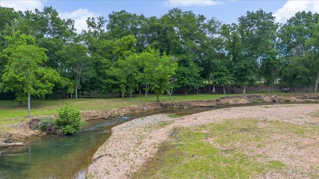 16123 Fruitwood Road, Gravette, AR 72736