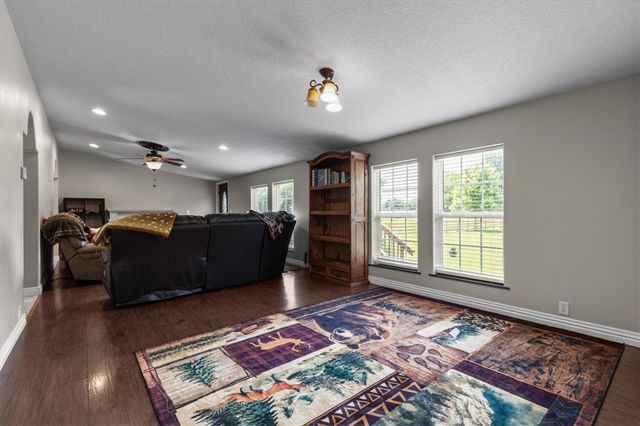 16123 Fruitwood Road, Gravette, AR 72736