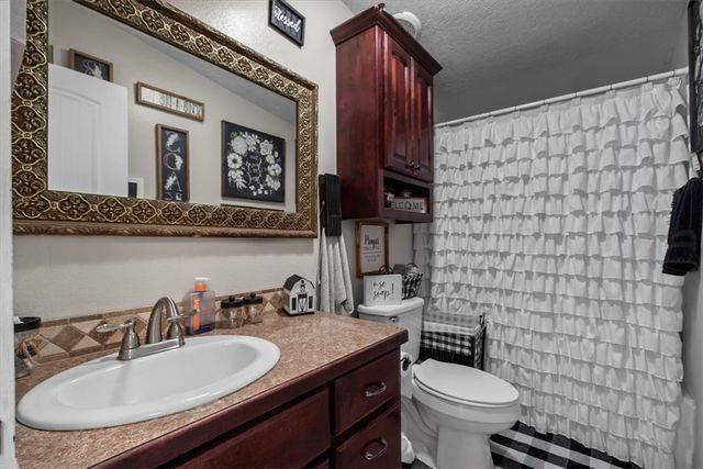 16123 Fruitwood Road, Gravette, AR 72736