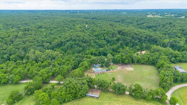 16123 Fruitwood Road, Gravette, AR 72736