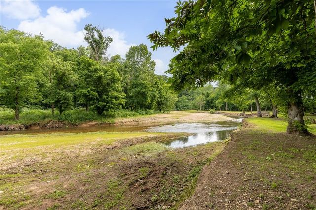 16123 Fruitwood Road, Gravette, AR 72736