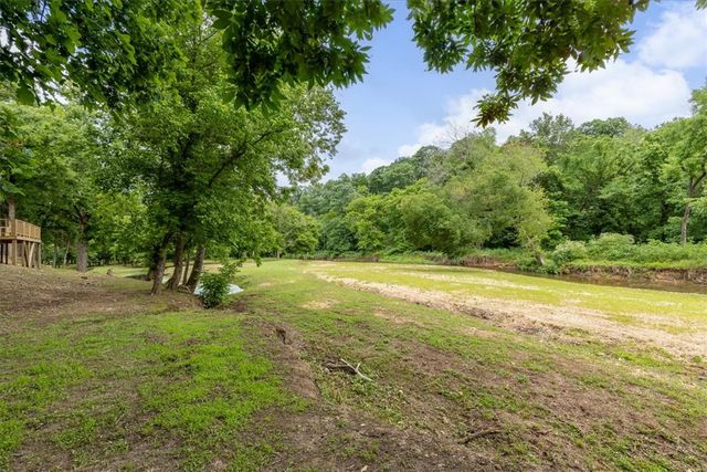 16123 Fruitwood Road, Gravette, AR 72736