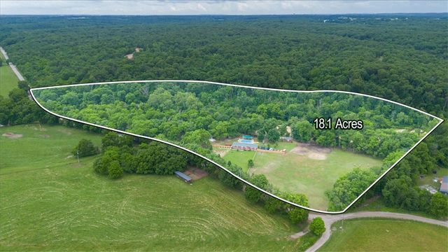 16123 Fruitwood Road, Gravette, AR 72736