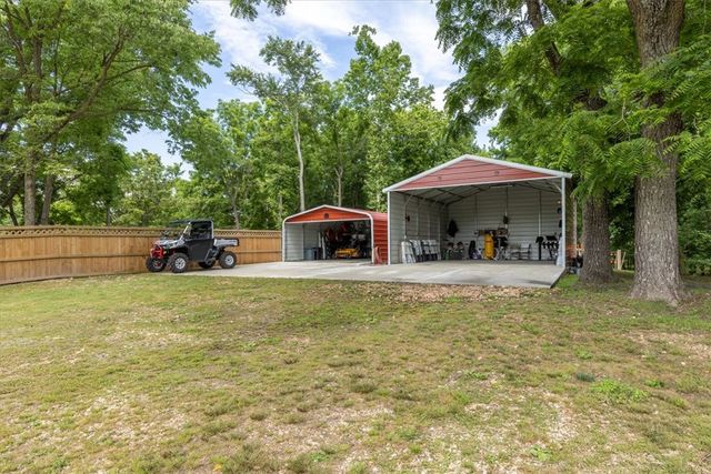 16123 Fruitwood Road, Gravette, AR 72736