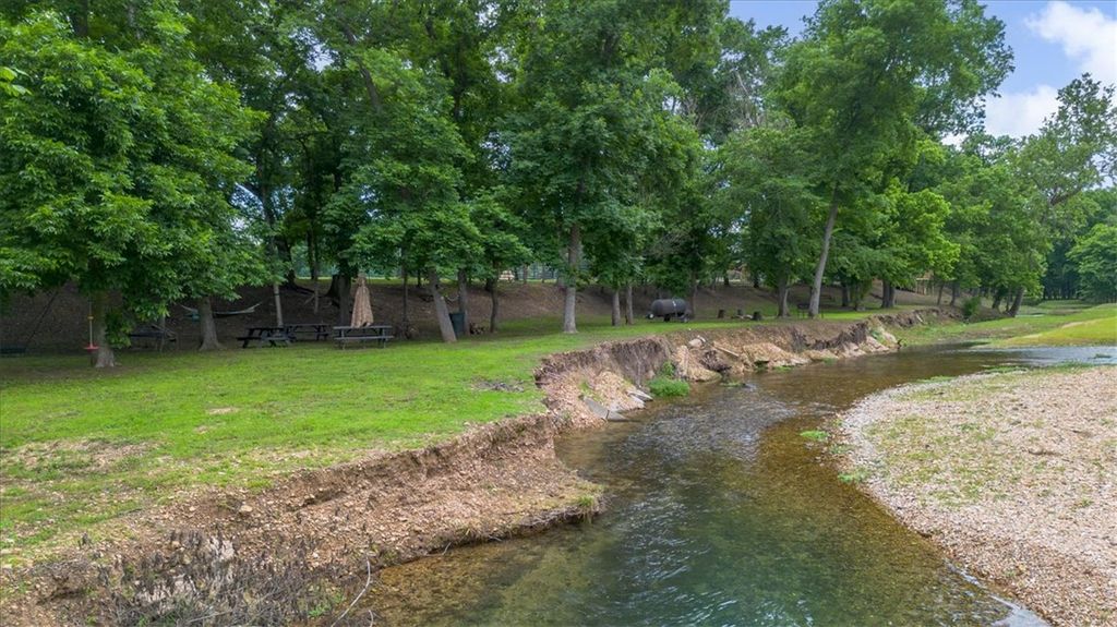16123 Fruitwood Road, Gravette, AR 72736